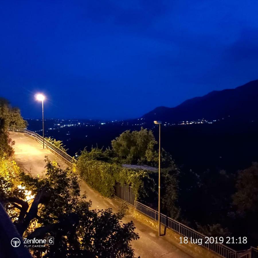 Casa Vacanze "Pietra Viva" Castelnuovo Parano Bagian luar foto
